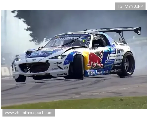 “弯道大师:漂移技艺的经典大比拼”,网红弯漂移视频 “弯道大师:漂移技艺的经典大比拼”,网红弯漂移视频